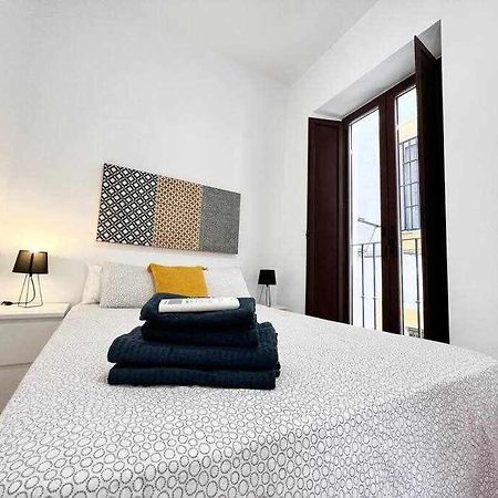 Aym Places Buen Viaje Parking Incluido Lägenhet Sevilla Exteriör bild